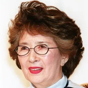 白川由美