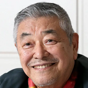 中尾彬