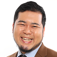 松井ケムリ（令和ロマン）